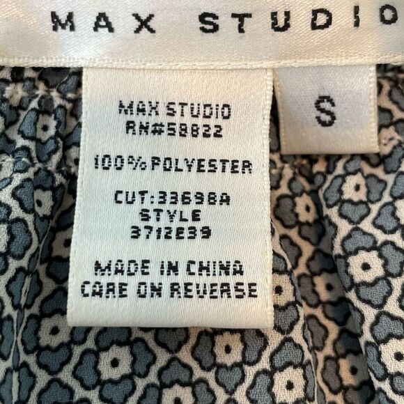 Max Studio Floral Print Blouse Blue Gray Chiffon Faux Wrap Long Sleeve V-Neck S - Picture 10 of 11